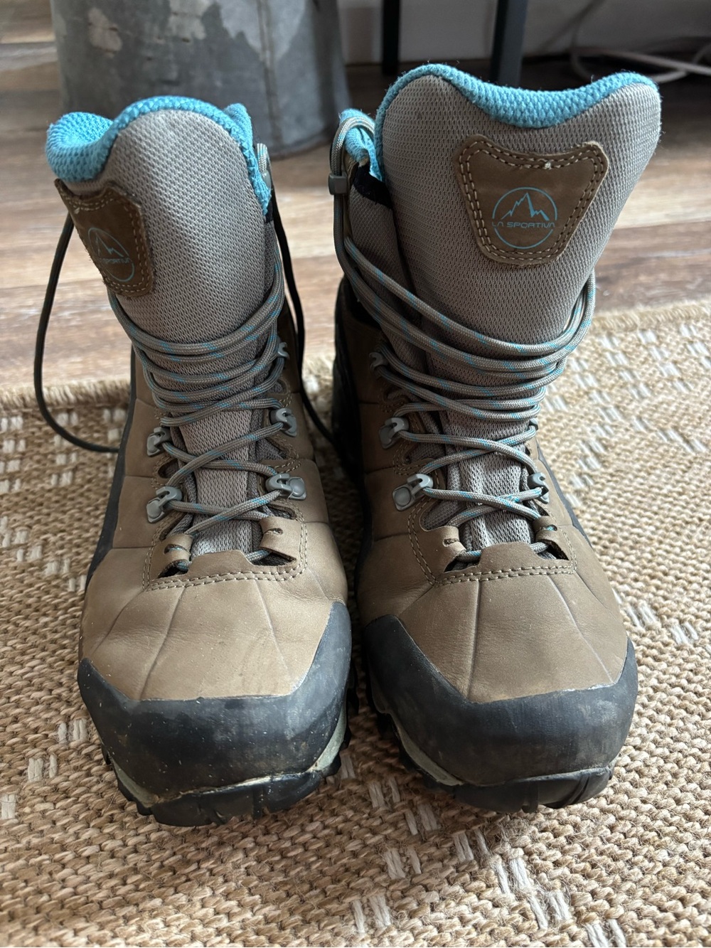 La Sportiva Women's Brown Boots with Teal Accents